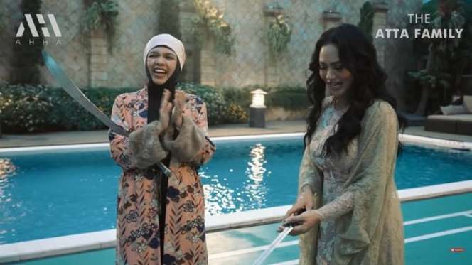 Momen Perdana Pertemuan Ibunda Atta Halilintar Dengan Krisdayanti Setelah Satu Tahun Jadi Besan