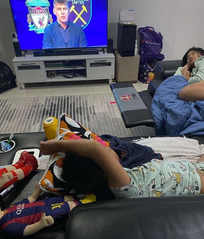 Masih Ingat Valentino, Komentator Bola `Jebreeet`? Sempat Berduka, Kini Viral Penampakan Rumahnya Mewah Bak Istana