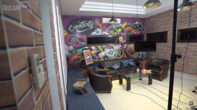 10 Potret Kantor Gading Marten yang Besar dan Mewah, Ada Mini Bar & Kolam Renang, Bikin Mantan Minder?