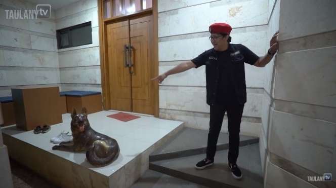 10 Potret Kantor Gading Marten yang Besar dan Mewah, Ada Mini Bar & Kolam Renang, Bikin Mantan Minder?