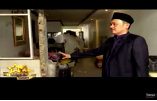Adu Mewah Rumah Pengacara Kondang Farhat Abbas VS Razman Arif Nasution, Sama-sama Bikin Melongo!