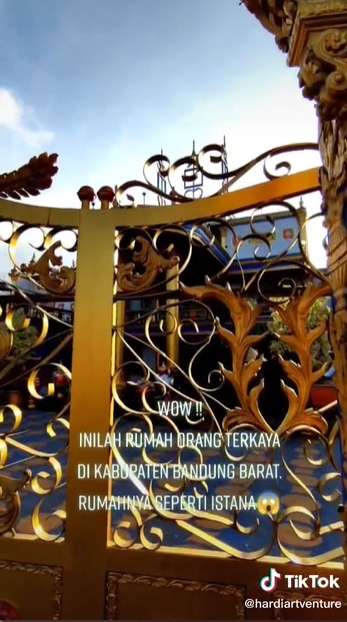 10 Potret Rumah Mewah Orang Terkaya di Bandung Barat yang Viral, Ternyata Seorang Peramal Terkenal!