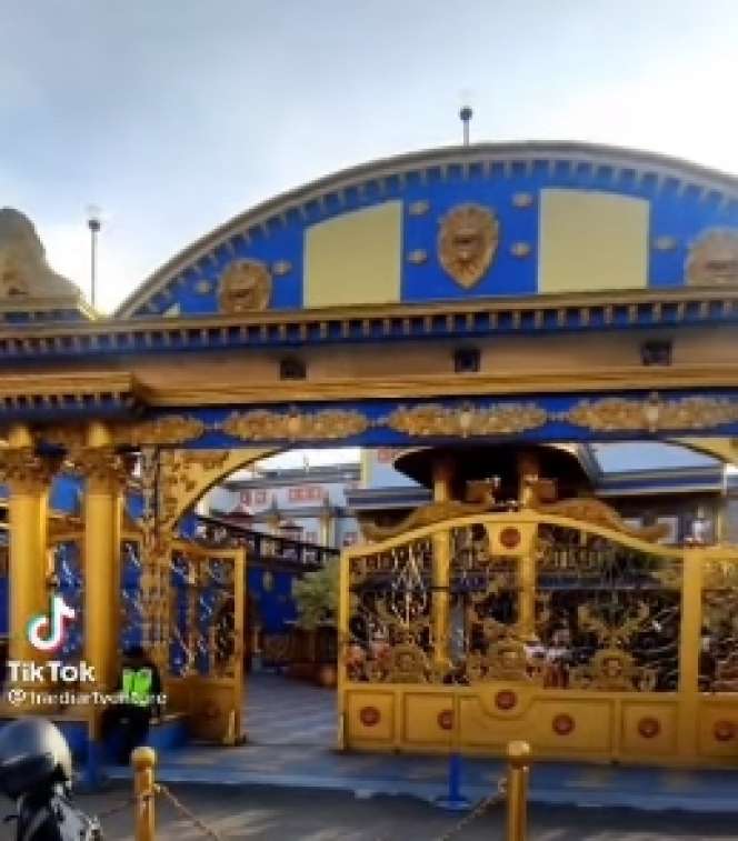 10 Potret Rumah Mewah Orang Terkaya di Bandung Barat yang Viral, Ternyata Seorang Peramal Terkenal!