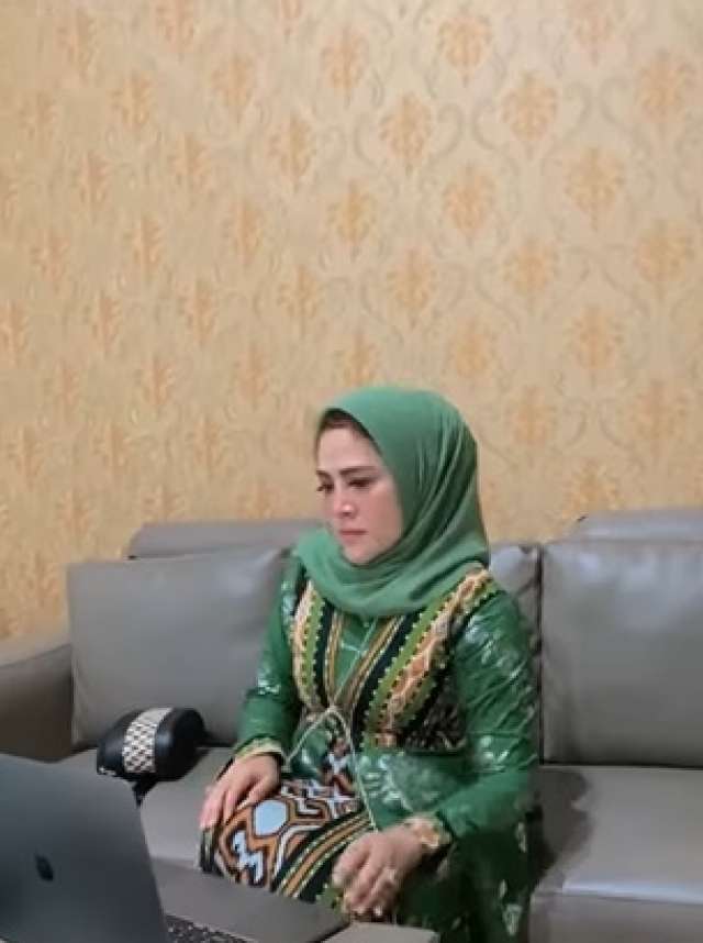 8 Potret Cantiknya Wakil Bupati Seruyan yang Viral, Parasnya Bak Barbie, Bikin Warga Betah!