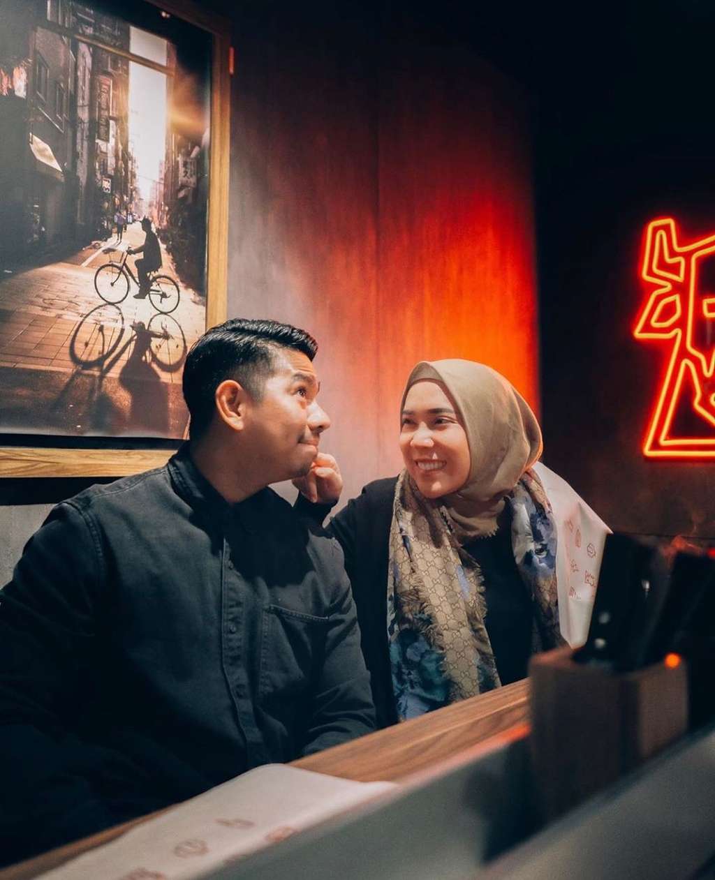 Deretan Selebriti Dinikahi dengan Mahar Mata Uang Asing Nilai Fantastis, Terbaru Via Vallen