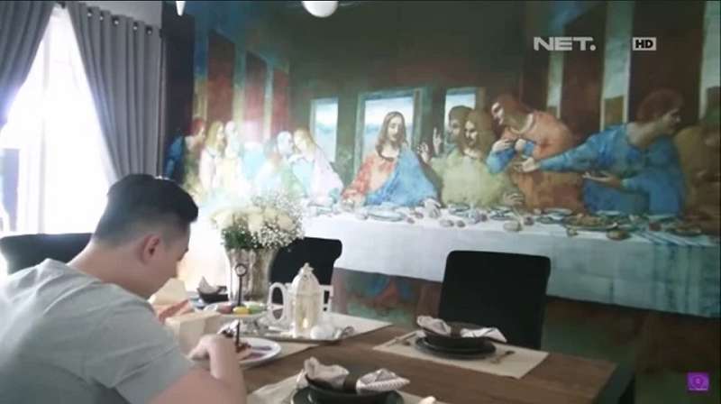 9 Potret Rumah Edric Tjandra yang Jarang Tersorot, Mewah Abis, Buka Pintu Pakai Sidik Jari!