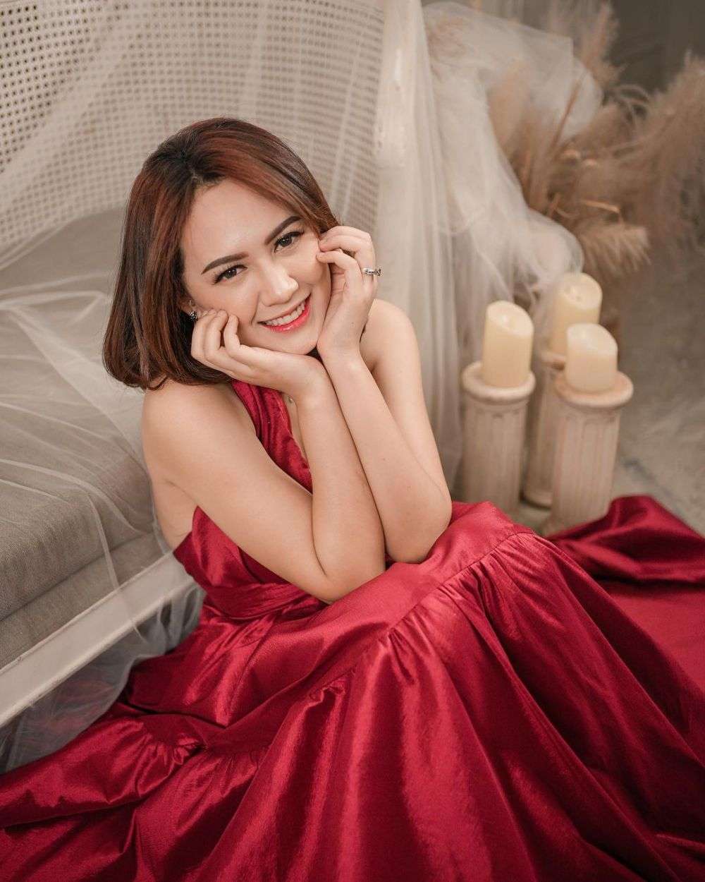 Tak Disangka, Gadis Culun Berseragam Ini Kini Jadi Pedangdut Hits, Lagu-lagunya Bikin Ambyar! Bisa Tebak?