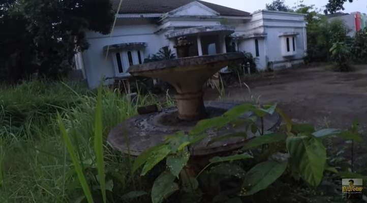 Potret Rumah Mewah Syahrini yang Dibiarkan Terbengkalai, Ada Lubang Misterius!