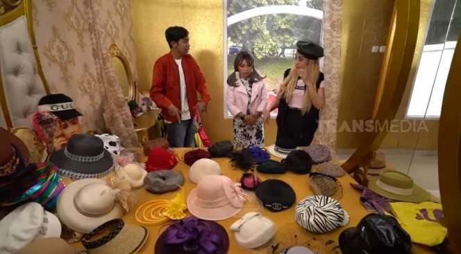 Potret Rumah Indah Sari Mantan Kekasih Saipul Jamil, Mewah Kamar Tidurnya Serba Emas!