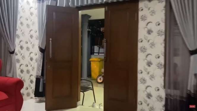 Tak Kalah Mewah, Potret Rumah Orangtua Sule di Kampung Halaman, Ternyata Luas Banget!