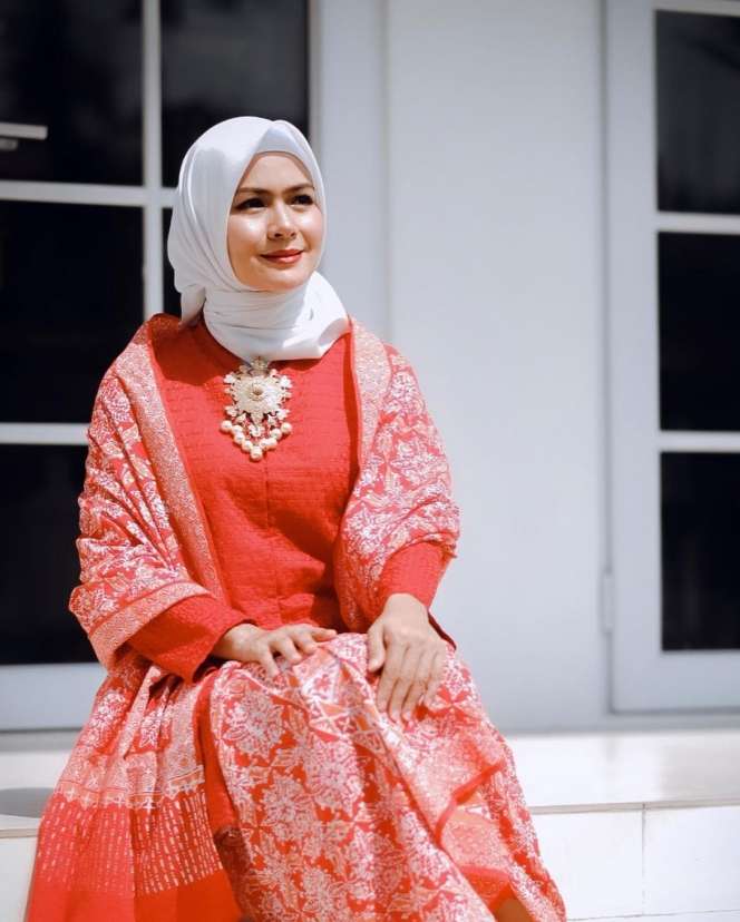 10 Adu Gaya Atalia Praratya VS Yane Ardian, Istri Kepala Daerah Cantik & Hits, Siapa yang Jadi Idola?