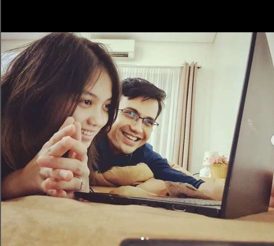 Kayak Seumuran, Ini Potret Sahrul Gunawan Bareng Sang Anak Raihana Zemma, Banyak yang Salah Sangka, Dikira Calon Istri!