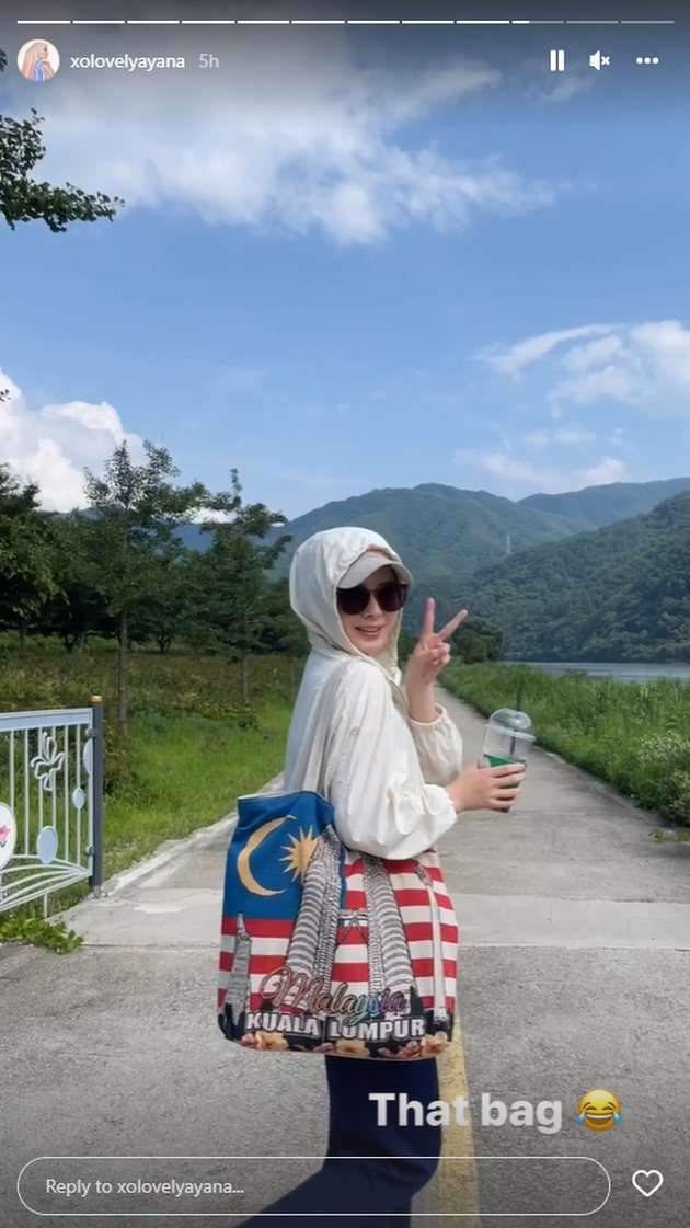 Tuai Pro Kontra, Potret Ayana Moon Saat Lepas Hijab di Korea, Pilih Beri Jawaban Bijak!