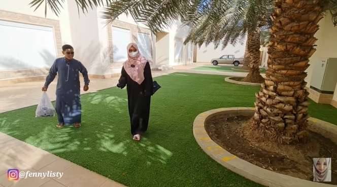 10 Potret Rumah WNI Supir Penasihat Raja di Makkah, Bak Istana, Penuh Koleksi Mobil Mewah!