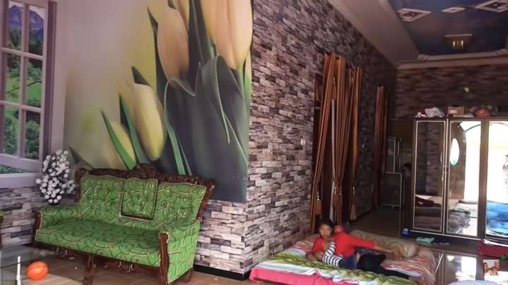 10 Potret Rumah TKW Asal Blitar di Kampung, Dulu Dihina Kini Bangun Istana Megah, Ada Kandang Super Besar!