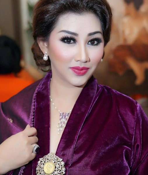 Ingat Inem 'Pembantu Seksi' di Sinetron Putri Duyung? Nasibnya Berubah Drastis, Diam-Diam Jadi Nyonya Besar Keluarga Cendana!