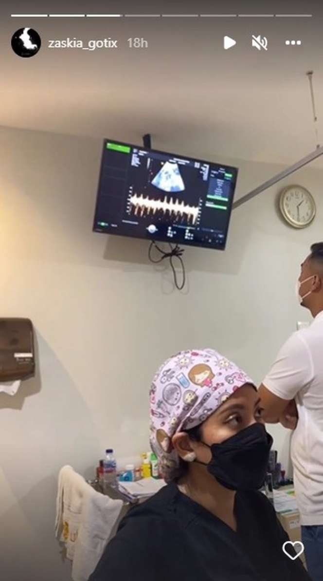 Ramai Isu Dituding Hamili Seorang Model, Sirajuddin Mahmud Tetap Temani Zaskia Gotik Kontrol Kandungan