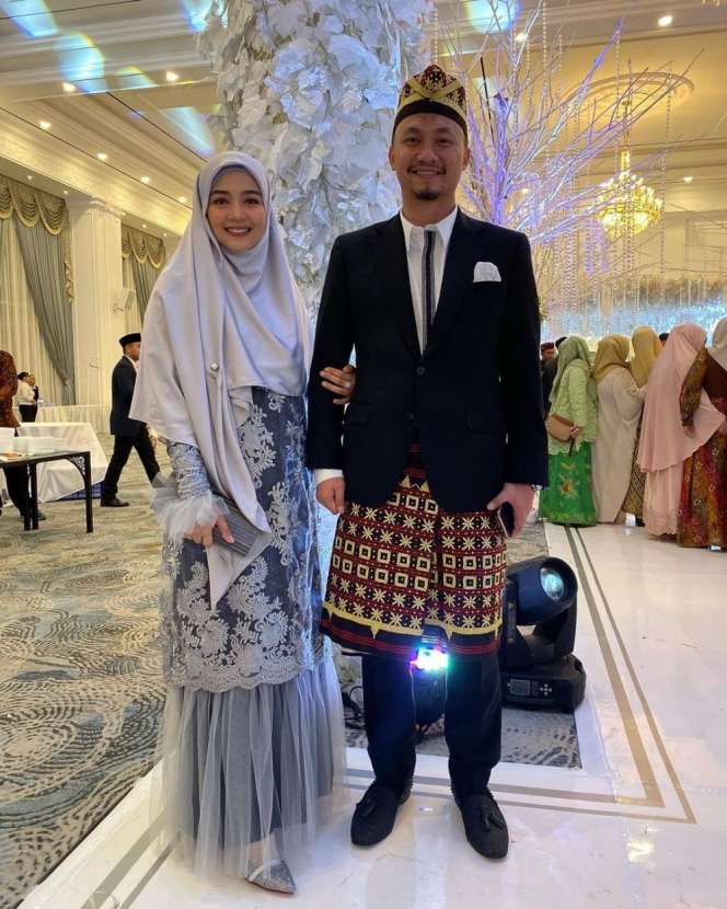Potret 8 Istri Pejabat Hadiri Kondangan, Arumi Bachsin Bikin Pangling!