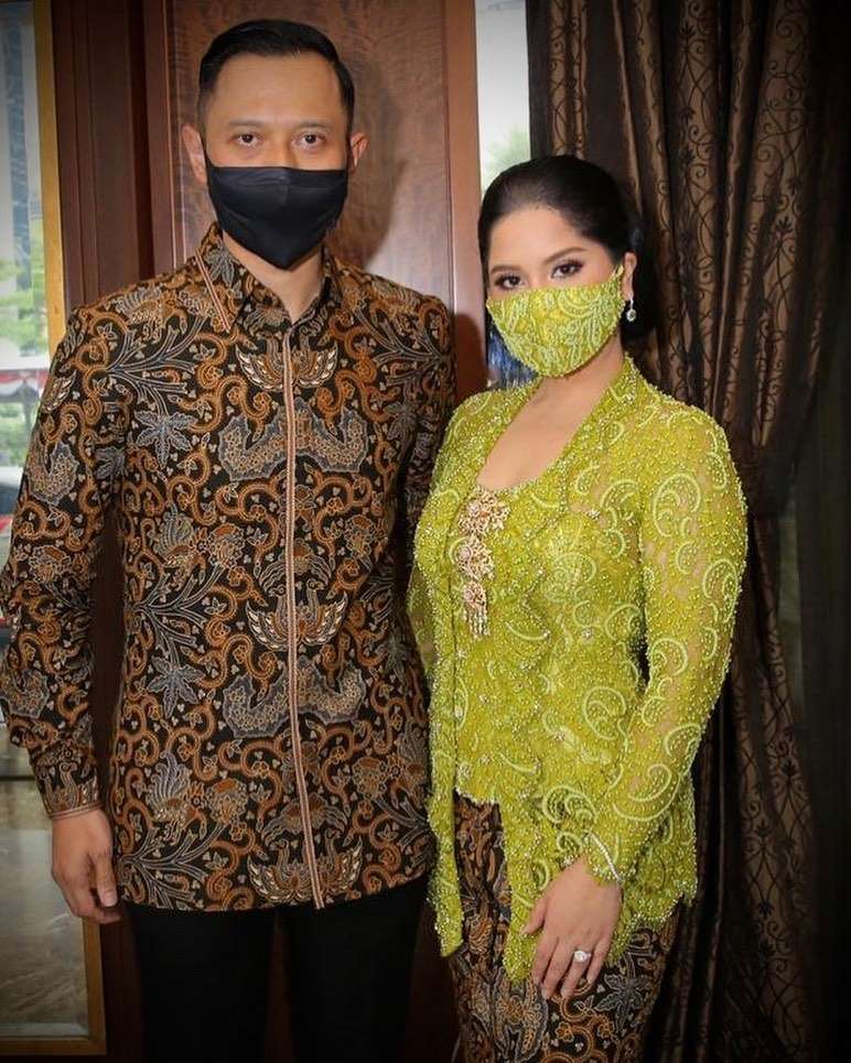 Potret 8 Istri Pejabat Hadiri Kondangan, Arumi Bachsin Bikin Pangling!