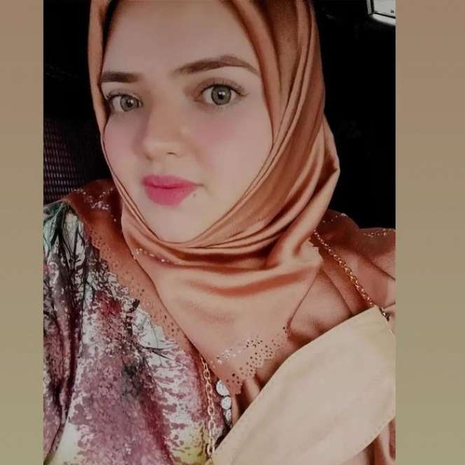 Sederet Potret Cucu Elvy Sukaesih yang Cantik-cantik, Bikin Para Pria Terpikat