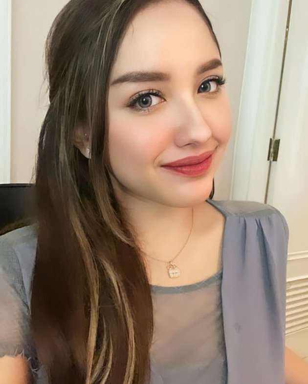 Sederet Potret Cucu Elvy Sukaesih yang Cantik-cantik, Bikin Para Pria Terpikat