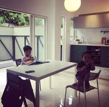 Potret Rumah Enno Lerian Mantan Artis Cilik yang Jatuh Bangun Kejar Impian, Kini Punya Hunian Super Keren!