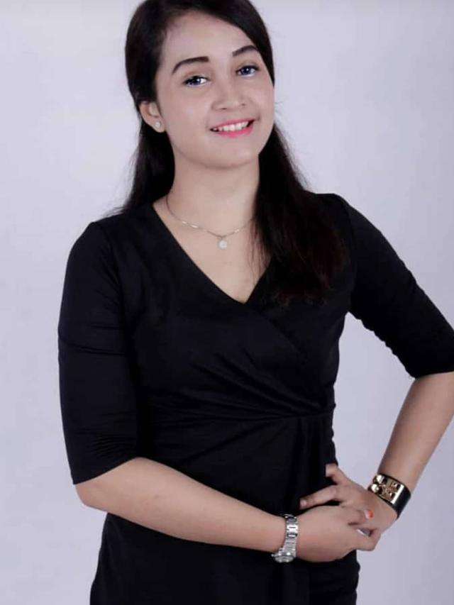 Masih Ingat Destia Astinatri Mantan Istri Kedua Daus Mini? Dulu Minta Cerai Lewat Chat, Kini Nasibnya Berubah Drastis!