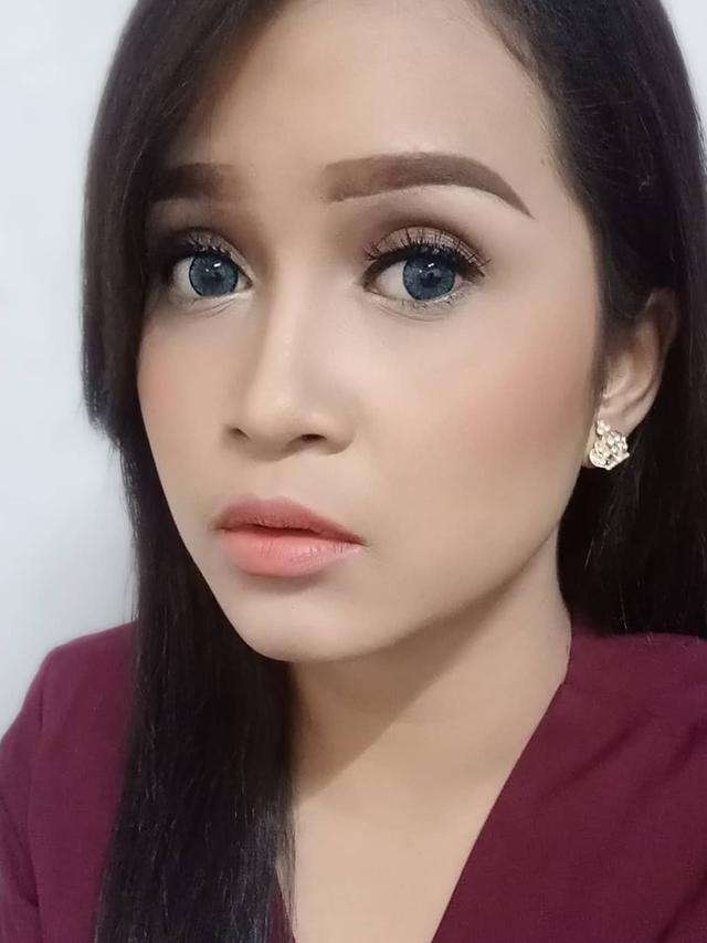 Masih Ingat Destia Astinatri Mantan Istri Kedua Daus Mini? Dulu Minta Cerai Lewat Chat, Kini Nasibnya Berubah Drastis!