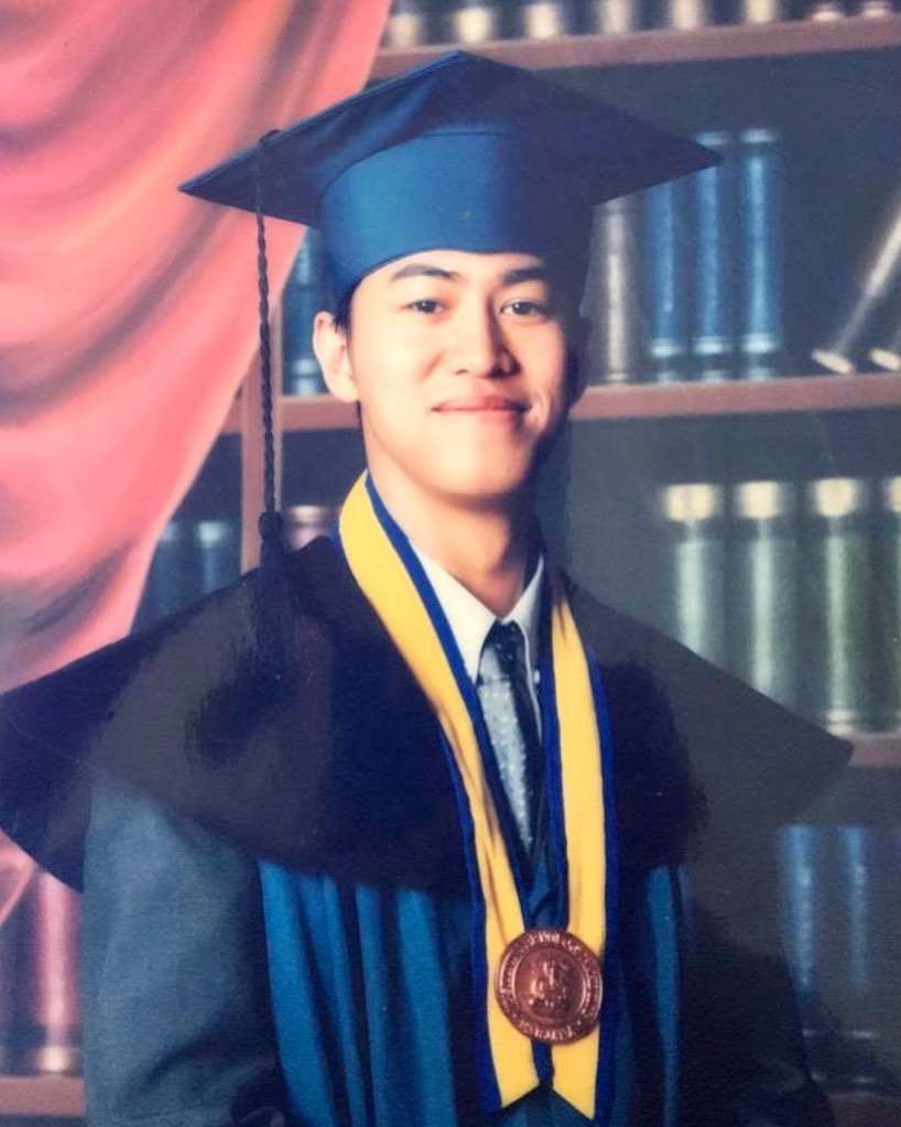 Potret 7 Presenter Saat Wisuda, Uya Kuya Beda Banget Bikin Pangling!