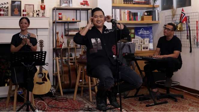Lagu 'Menunggumu', Cerita Pengalaman Pahit Cinta Nicco Aditya