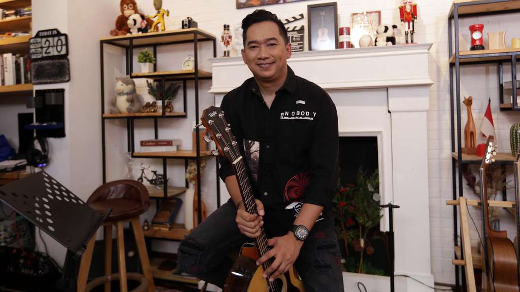 Lagu 'Menunggumu', Cerita Pengalaman Pahit Cinta Nicco Aditya