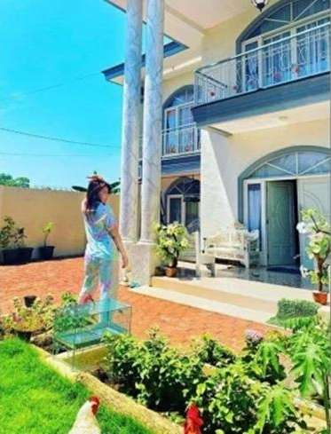 10 Adu Mewah Rumah Via Vallen VS Nella Kharisma, Kerap Dibandingkan, Ternyata Ini yang Lebih Tajir!