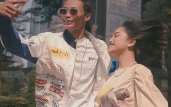 Potret Jeje dan Bonge Makin Tajir, Kini Jadi Model Video Klip