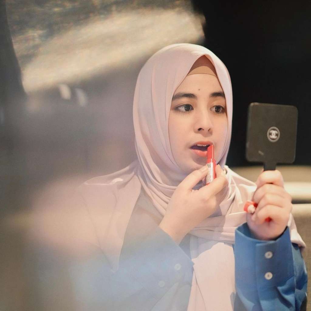 Menjada Lagi, Risty Tagor Ubah Penampilan Bak ABG!
