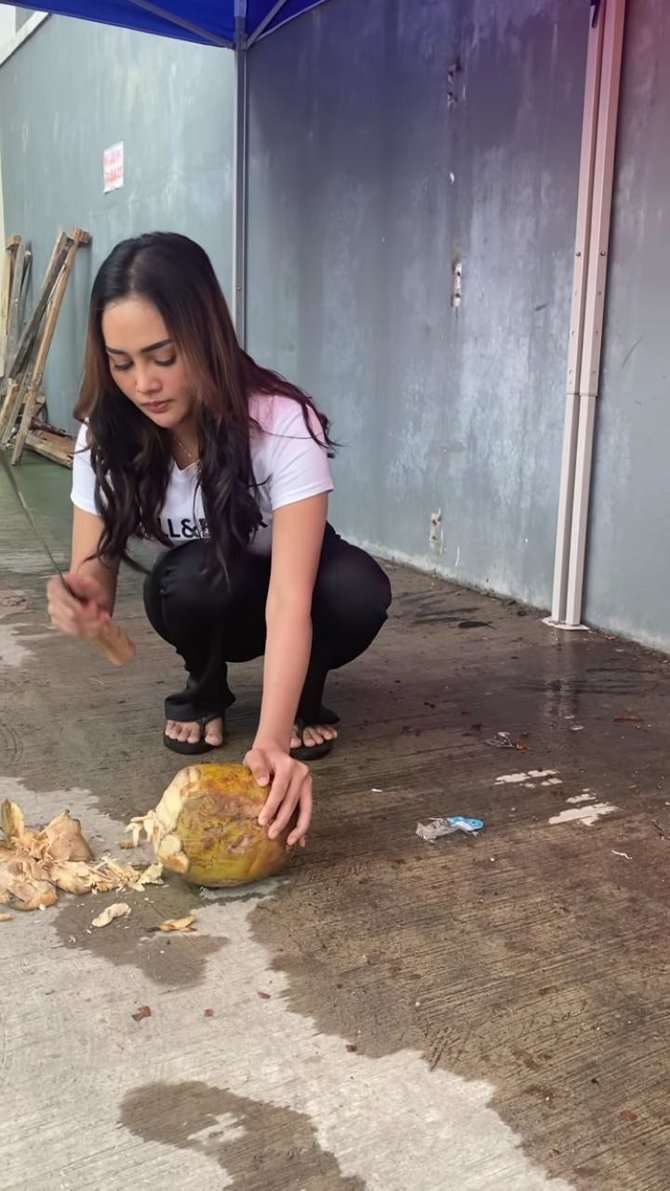Ingat Ratna Juwita Mantan Istri Maell Lee `Bukan Kaleng-Kaleng`? Begini Nasibnya Usai Eks Suami Lamar Sahabatnya Sendiri
