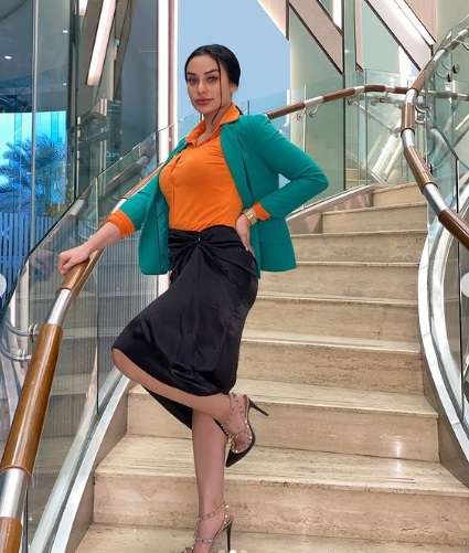 6 Artis Cantik Ini Pilih Ganti Nama Usai Menikah, Punya Mulan Jameela Beda Banget!