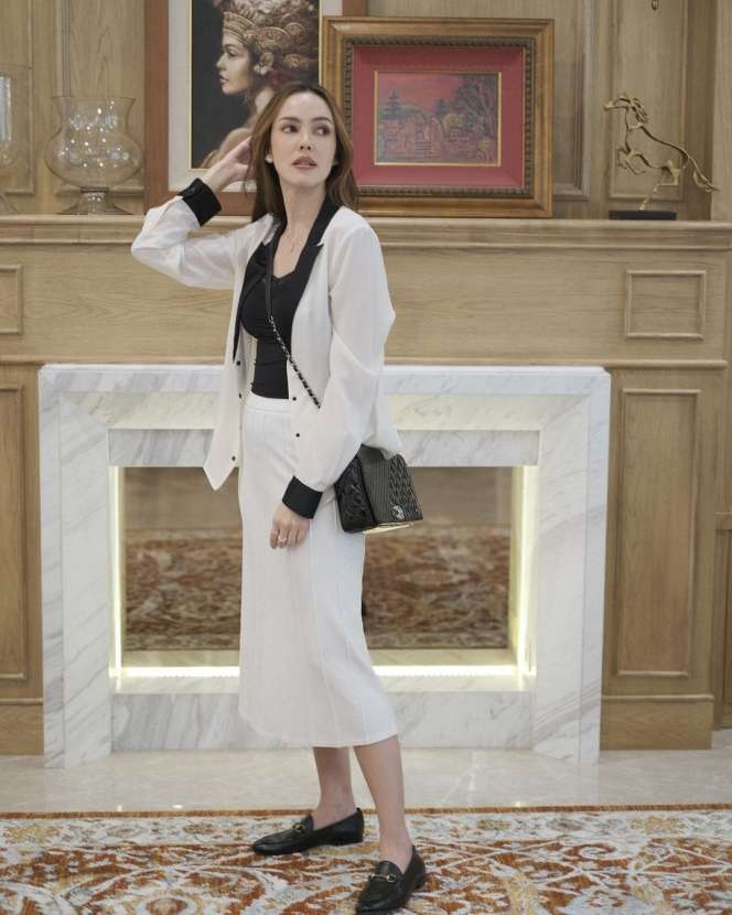 Ingat Cathy Sharon? Dulu Cantik dan Terkenal, Kini Nasibnya Berubah Drastis, Rela Jualan Sayur Demi Anak, Lihat 7 Potretnya Bikin Terenyuh