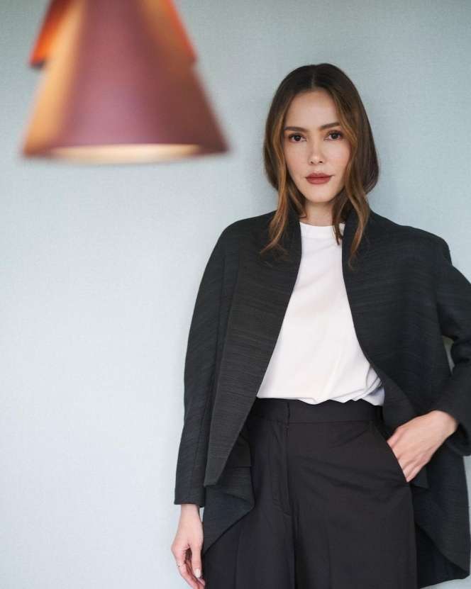 Ingat Cathy Sharon? Dulu Cantik dan Terkenal, Kini Nasibnya Berubah Drastis, Rela Jualan Sayur Demi Anak, Lihat 7 Potretnya Bikin Terenyuh