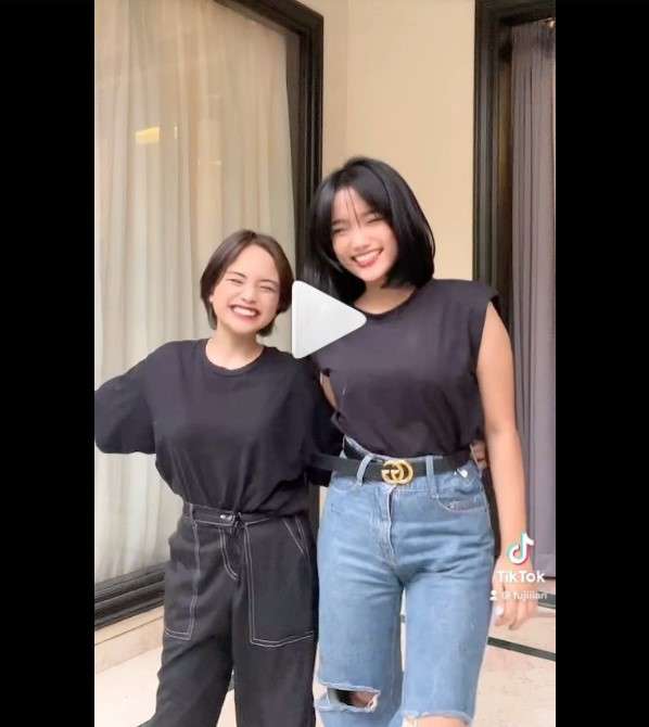 5 Artis Punya Kembaran Tak Sedarah, Ada yang Jadi Tukang Jamu