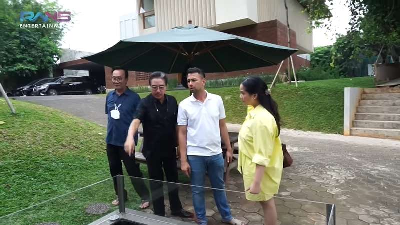 10 Potret Rumah Mewah Hotma Sitompul yang Kini Terbagi Dua, Raffi Ahmad Tak Ada Apa-Apanya!