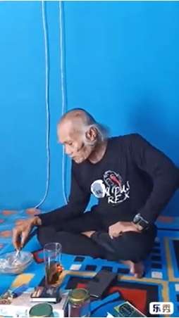 Ingat Boneng di Warkop DKI? Kini Nasibnya Berubah Drastis, Tinggal di Kontrakan Sempit dan Memprihatinkan, Lihat 10 Potretnya