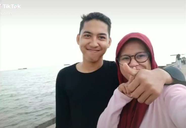 Ingat Guru yang Nekat Nikahi Muridnya? Berondong Beda Usia 10 Tahun, Begini Nasibnya Sekarang