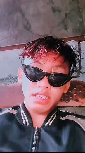 8 Potret Rumah Roy `Seleb Citayam` Pacar Jeje Slebew, Sangat Sederhana, Atapnya Hanya dari Seng!