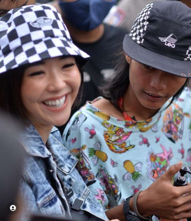 Potret Gisella Anastasia Mejeng di Citayam Fashion Week: Jeje Versi Tajir