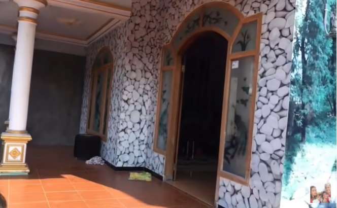 10 Adu Mewah Rumah Dian Bara VS Yanti Guixe di Kampung, Dua TKW Viral, Ini Lebih Tajir Punya Kandang Raksasa?