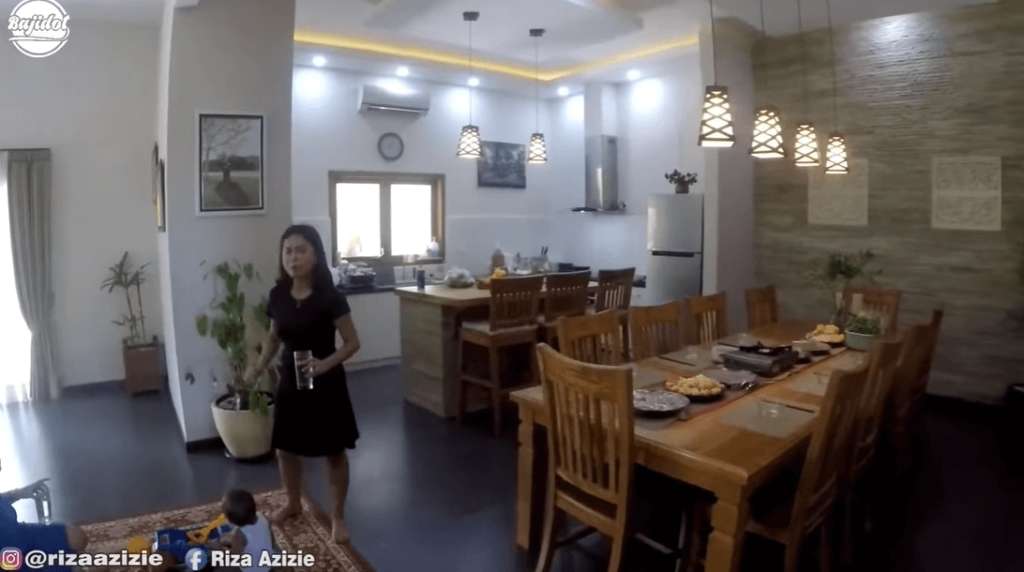 10 Adu Mewah Rumah Dian Bara VS Yanti Guixe di Kampung, Dua TKW Viral, Ini Lebih Tajir Punya Kandang Raksasa?