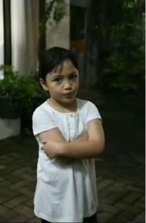 14 Potret Masa Kecil Jeje Slebew yang Ternyata Tajir, Cantik dan Bule Banget, Mirip Noni Belanda!