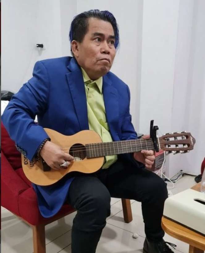 Nikahi Komedian Beda Usia 28 Tahun, Wanita Ini Dihujat Hanya Ingin Harta, Siapa Dia?