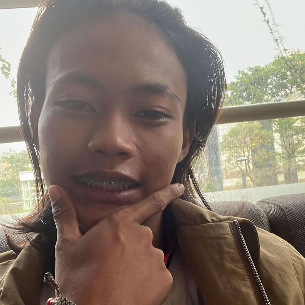12 Potret Transformasi Bonge `Citayam` usai Make Over, Jadi Ganteng & Pangling dengan Rambut Baru!