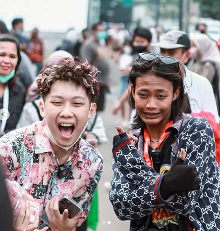 12 Potret Transformasi Bonge `Citayam` usai Make Over, Jadi Ganteng & Pangling dengan Rambut Baru!